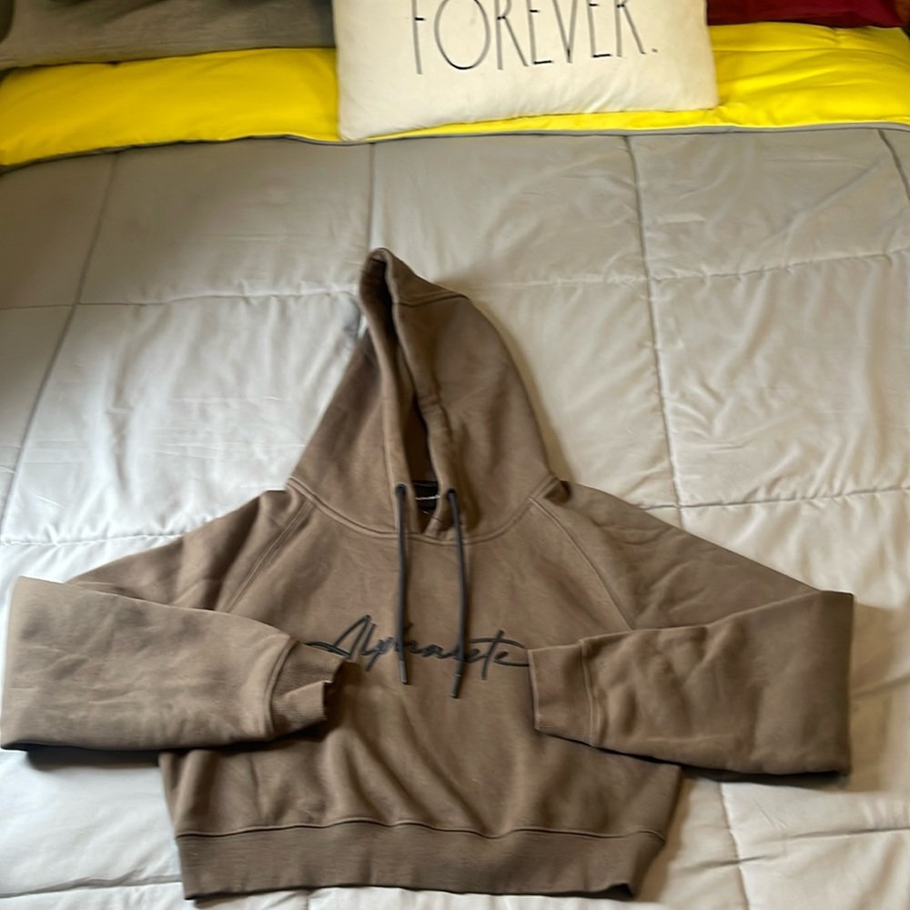 Alphalete cropped Hoodie, army green color